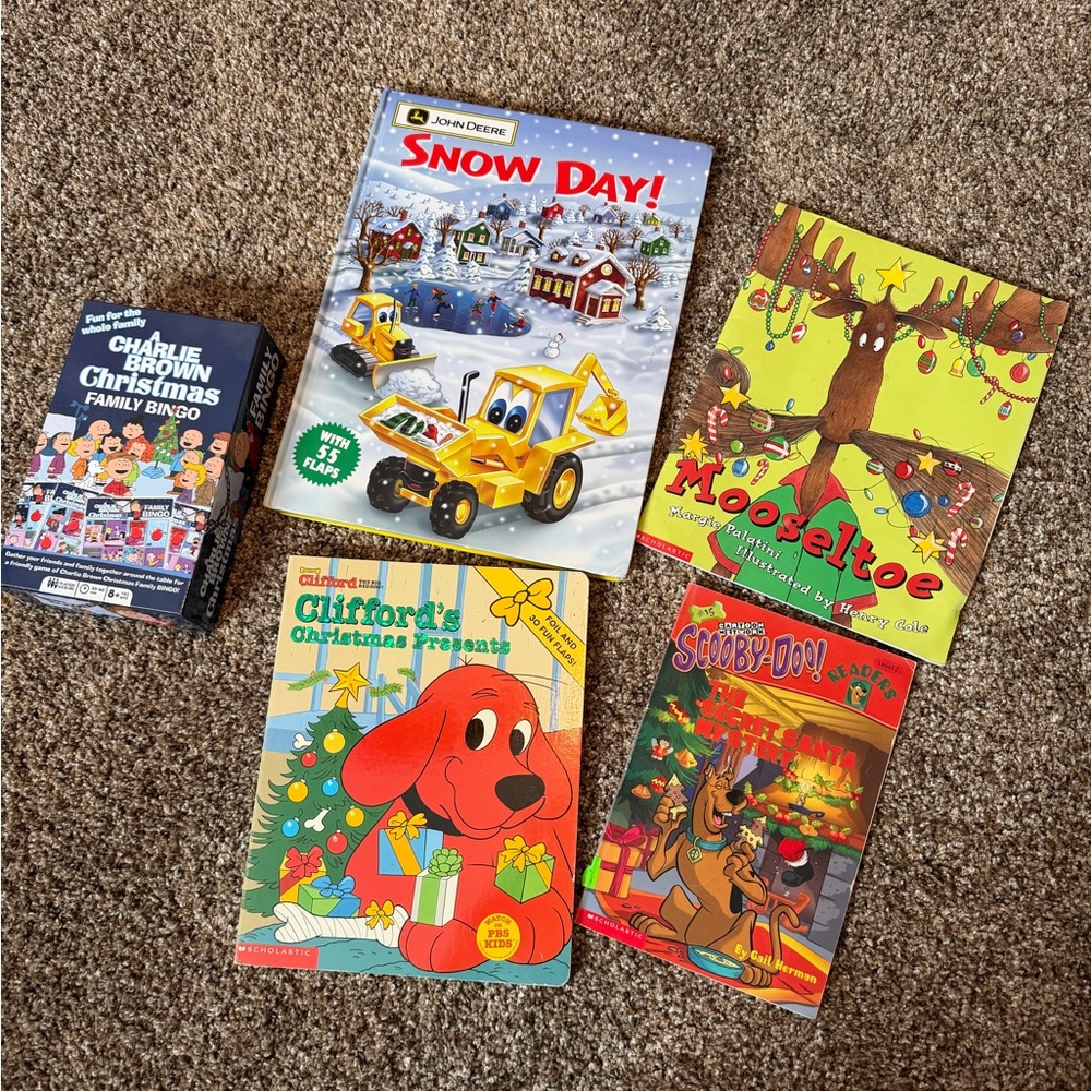 Christmas Book Bundle –‎ 4 Kids’ Books & 1 game